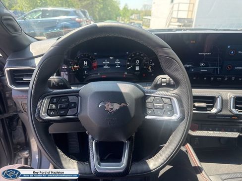 Used 2025 Ford Mustang GT Premium RWD image 23