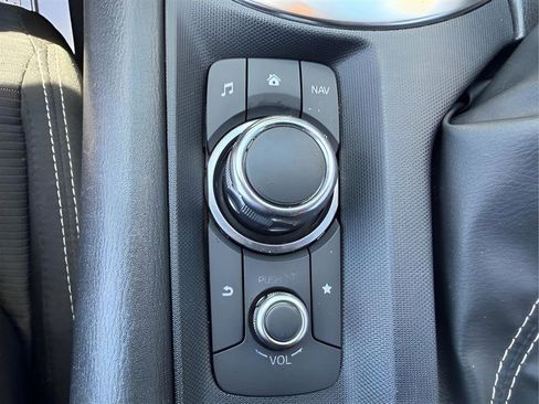 Used 2017 FIAT 124 Spider Classica RWD image 44