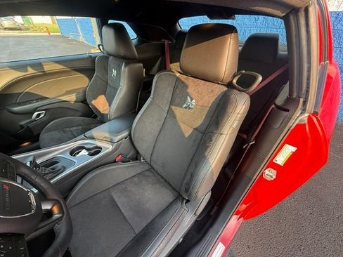 Used 2022 Dodge Challenger R/T Scat Pack RWD image 10