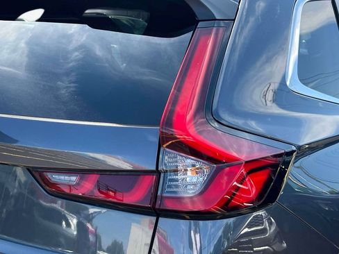 Used 2025 Honda CR-V EX-L image 10