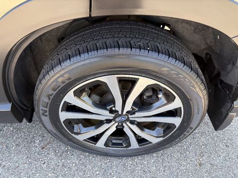 Used 2019 Subaru Forester Limited w/ Popular Package #3 image 10