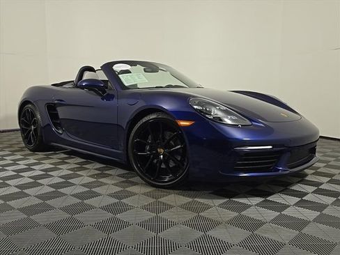 Certified 2025 Porsche 718 Boxster image 9