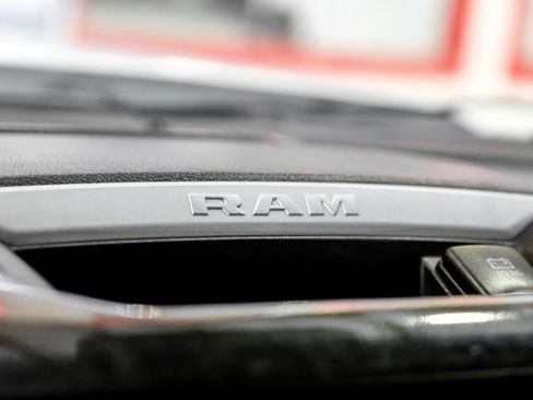 Used 2020 RAM 2500 Big Horn image 25