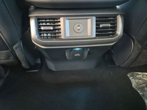 New 2025 Ford F150 Lariat w/ Equipment Group 501A Mid image 19