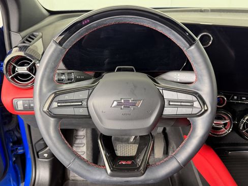 Used 2025 Chevrolet Blazer EV RS w/ Super Cruise Package AWD/4WD image 10