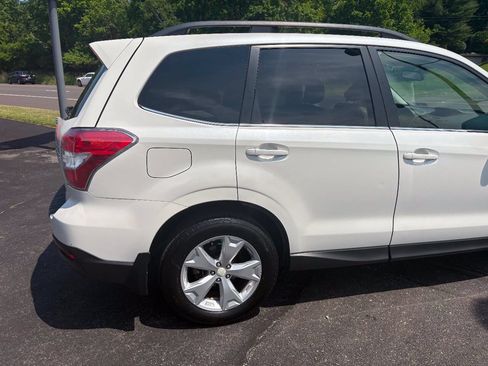 Used 2014 Subaru Forester 2.5i Limited w/ Popular Package #1 AWD/4WD image 3