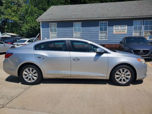 Used 2010 Buick LaCrosse CX FWD image 4