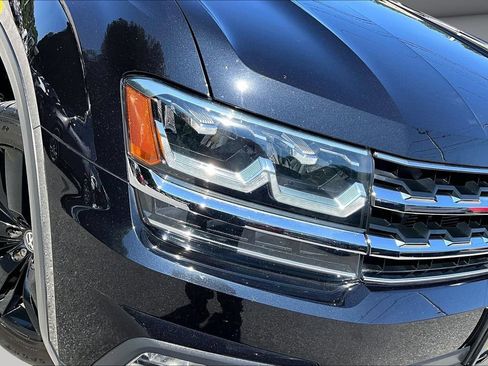 Used 2019 Volkswagen Atlas SEL AWD/4WD image 33
