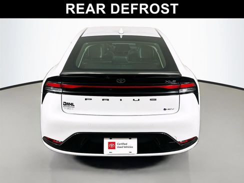 Used 2023 Toyota Prius XLE image 6