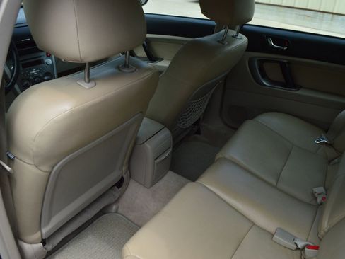 Used 2007 Subaru Outback 2.5i AWD/4WD image 21