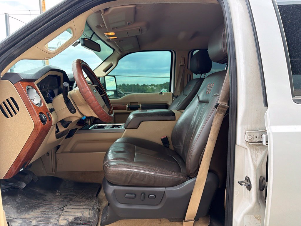 Used 2015 Ford F250 King Ranch w/ FX4 Off-Road Package AWD/4WD image 8