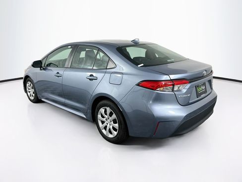 Used 2026 Toyota Corolla LE FWD image 5