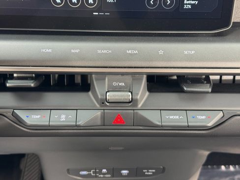 Used 2024 Kia EV9 Light Long Range image 27