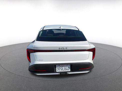Used 2025 Kia K4 LXS image 12