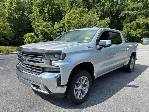 Used 2020 Chevrolet Silverado 1500 LTZ w/ LTZ Premium Package AWD/4WD image 2