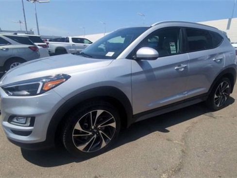 Used 2021 Hyundai Tucson Sport w/ Cargo Package image 4