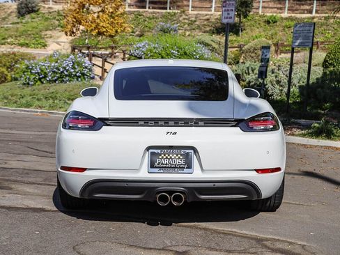 Used 2018 Porsche 718 Cayman S RWD image 3
