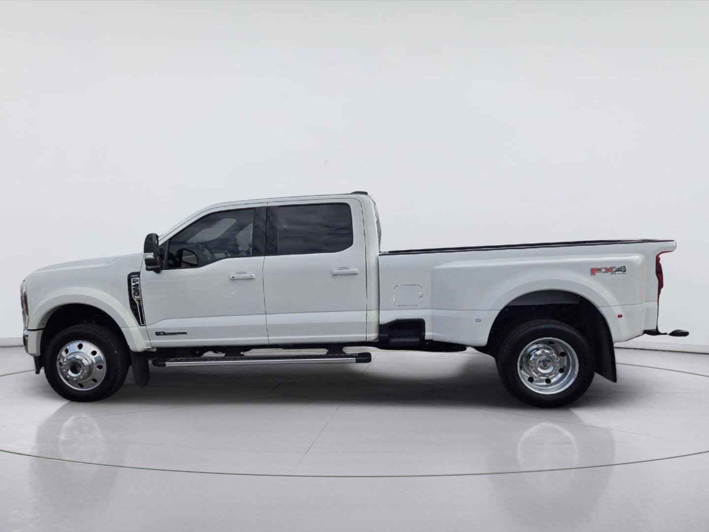 Certified 2026 Ford F450 Lariat w/ FX4 Off-Road Package AWD/4WD image 3