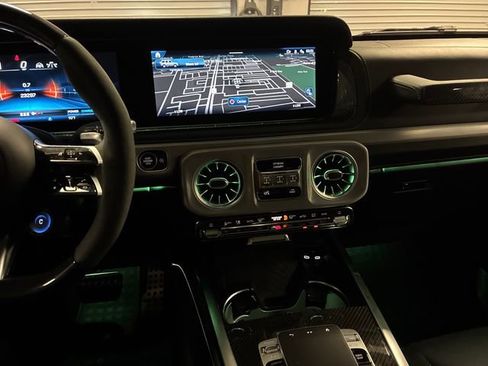 Used 2025 Mercedes-Benz G 63 AMG 4MATIC image 18