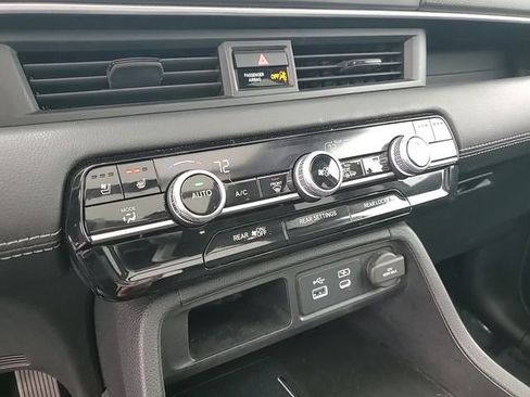 Used 2023 Honda Pilot Elite image 21