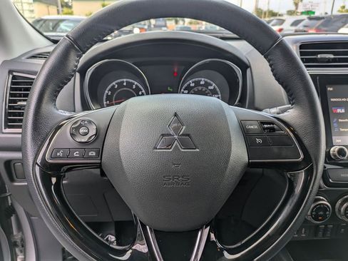 Used 2025 Mitsubishi Outlander Sport SE AWD/4WD image 19