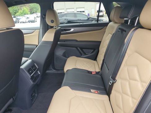 New 2026 Volkswagen Atlas Cross Sport SE image 11