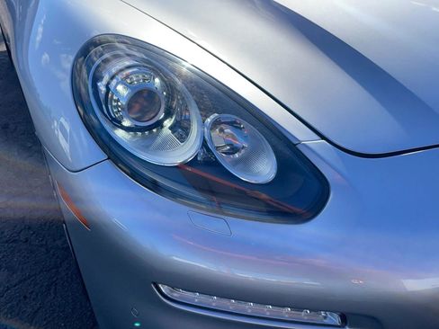 Used 2015 Porsche Panamera S RWD image 49