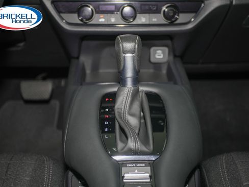 Certified 2024 Honda HR-V LX image 29