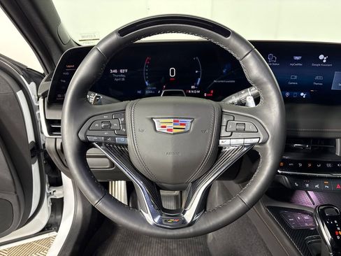 Used 2026 Cadillac CT5 V RWD image 17