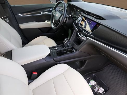 Certified 2023 Cadillac XT6 Sport image 32