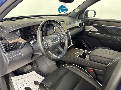 Certified 2025 GMC Acadia Denali w/ Super Cruise Package AWD/4WD image 18