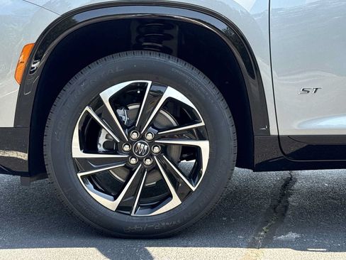 New 2026 Buick Enclave Sport Touring w/ Power Package FWD image 31