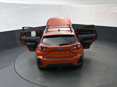 Used 2024 Subaru Crosstrek 2.5i Limited w/ Crosstrek Mirror Package AWD/4WD image 18