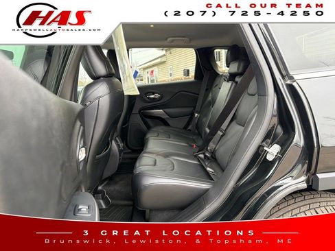 Used 2019 Jeep Cherokee Limited image 8