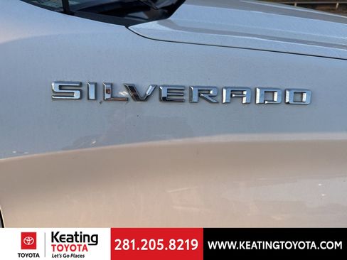 Used 2023 Chevrolet Silverado 1500 Custom image 9
