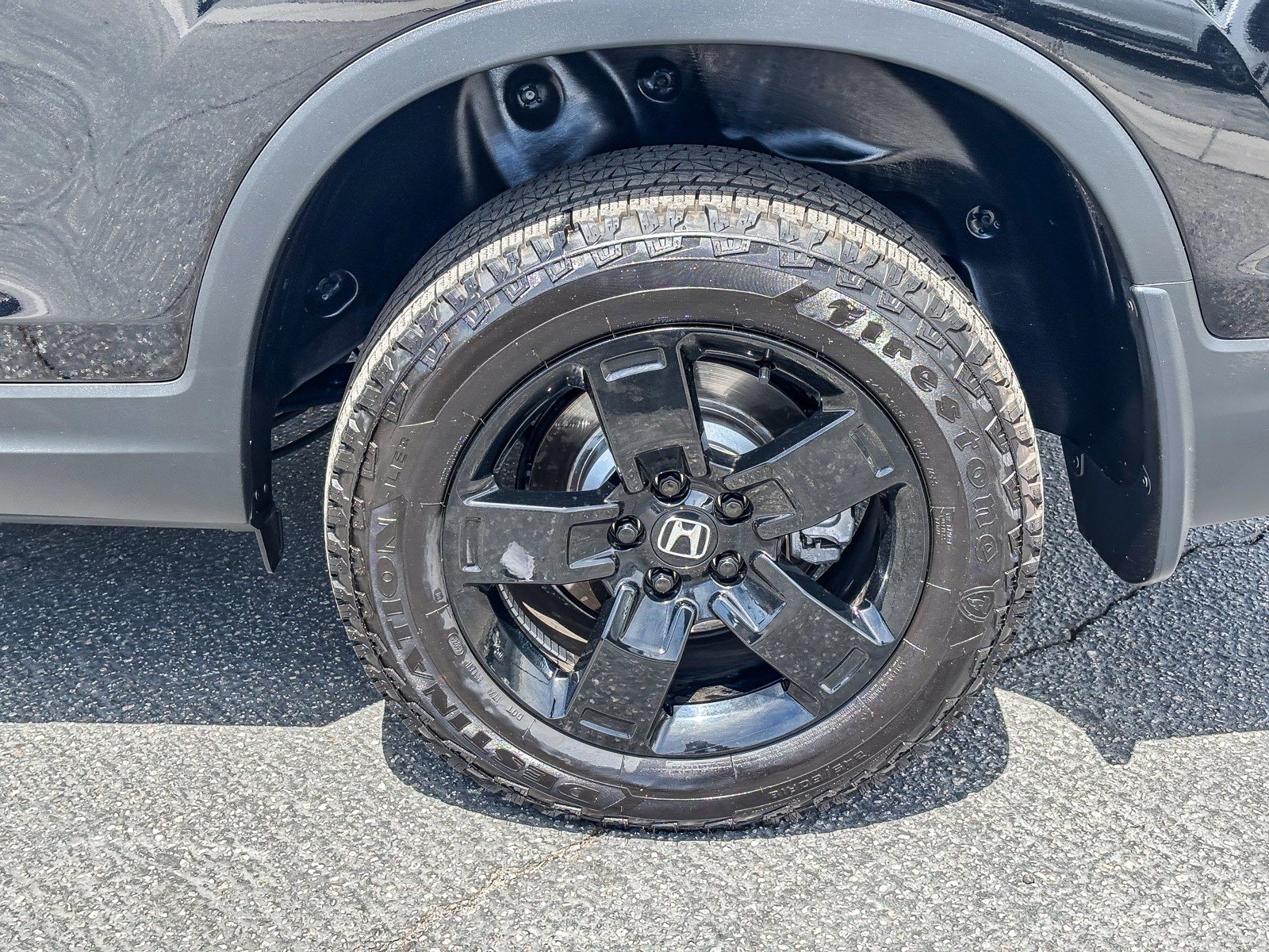 Certified 2025 Honda Ridgeline Black Edition image 13