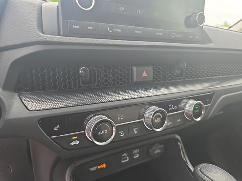 Used 2024 Honda CR-V EX image 21