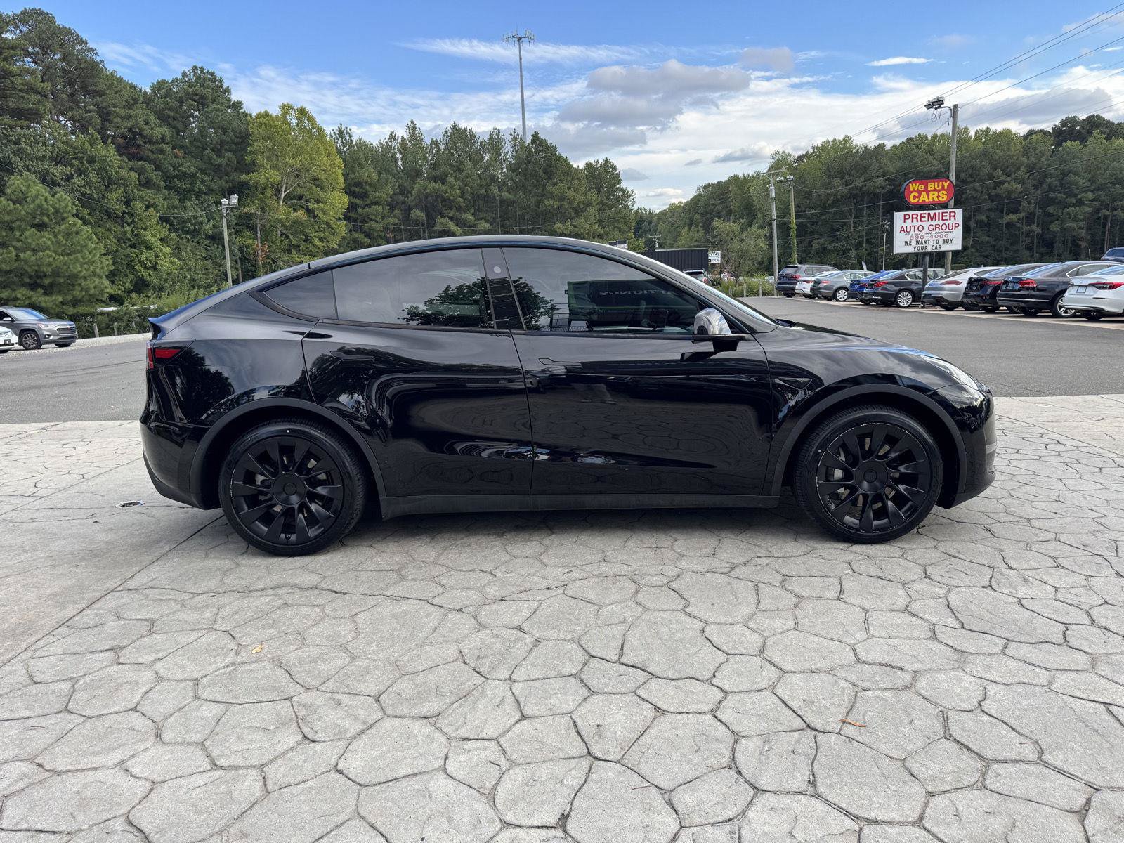 Used 2023 Tesla Model Y Long Range AWD/4WD image 15