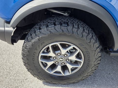 Used 2025 Ford Bronco Badlands AWD/4WD image 17