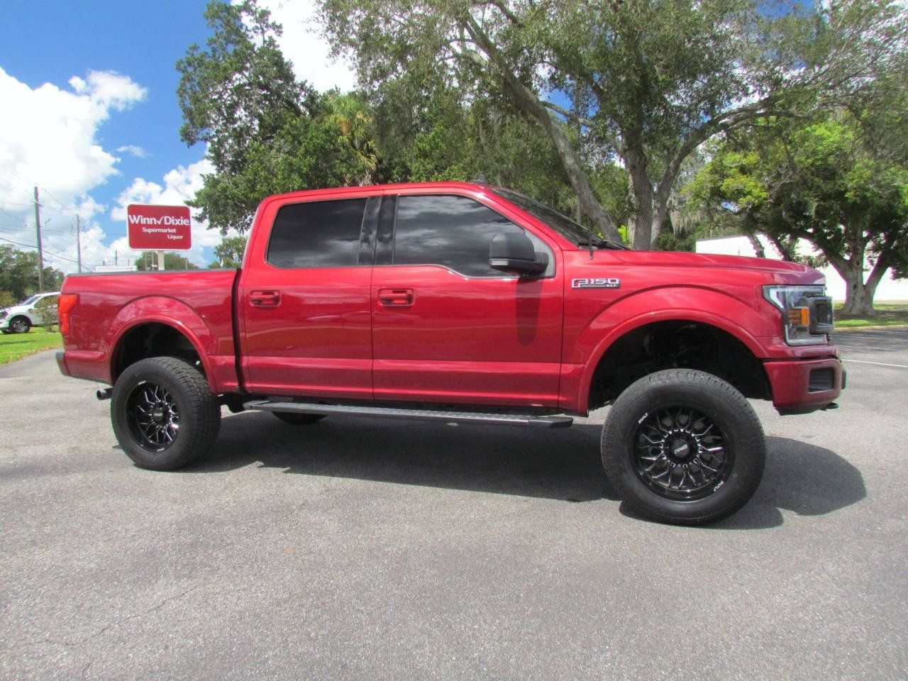 Used 2019 Ford F150 XLT w/ Equipment Group 302A Luxury AWD/4WD image 10