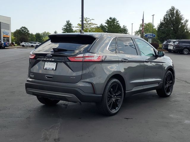 Used 2022 Ford Edge SEL w/ Cold Weather Package AWD/4WD image 3