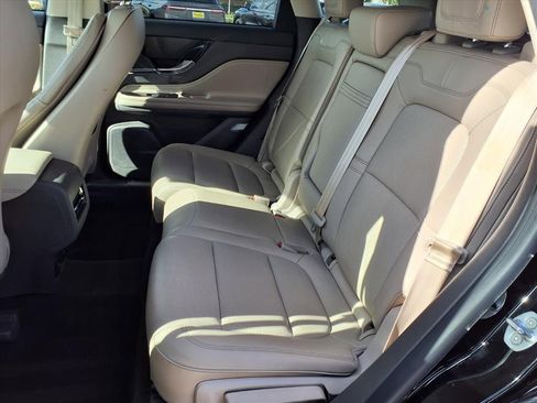 Certified 2023 Lincoln Corsair FWD w/ Equipment Group 101A image 17