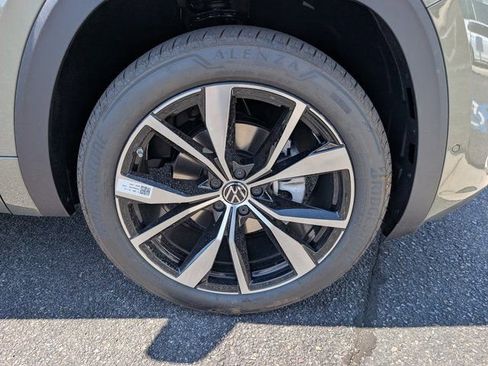 New 2026 Volkswagen Atlas SEL Premium R-Line image 24