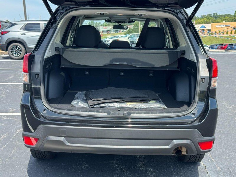 Used 2024 Subaru Forester Premium AWD/4WD image 5