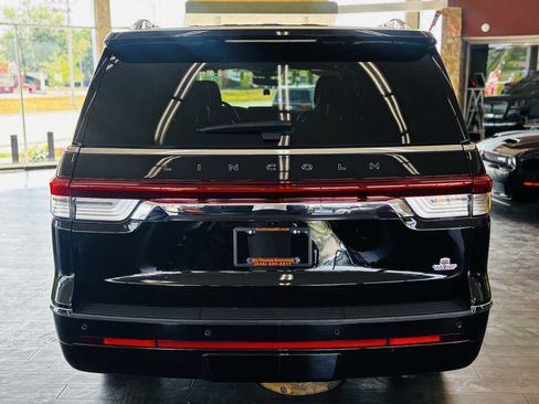 Used 2023 Lincoln Navigator Black Label AWD/4WD image 8