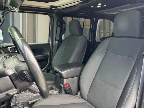 Used 2020 Jeep Wrangler Unlimited Sport AWD/4WD image 25