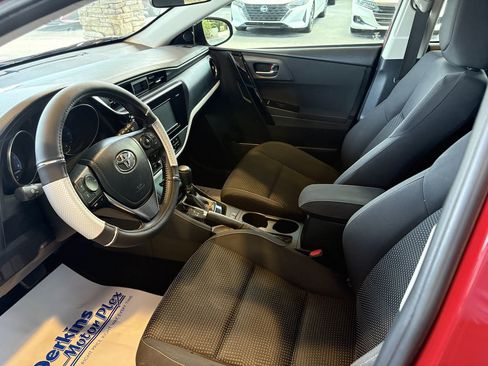 Used 2017 Toyota Corolla iM w/ All-Weather Mat Package FWD image 2