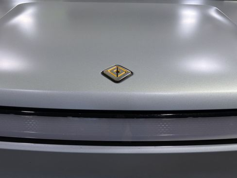 Used 2024 Rivian R1T Adventure AWD/4WD image 12