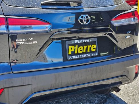 Used 2025 Toyota Corolla Cross LE AWD/4WD image 12