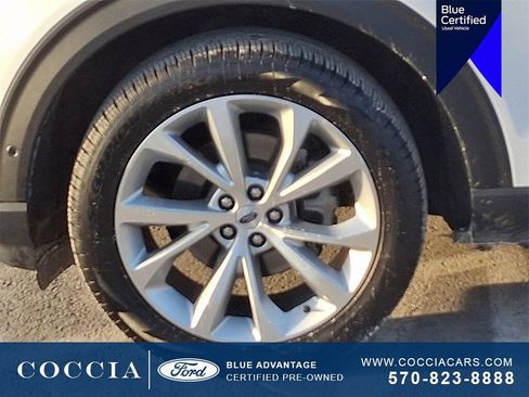 Certified 2024 Ford Explorer Platinum w/ Technology Package image 8